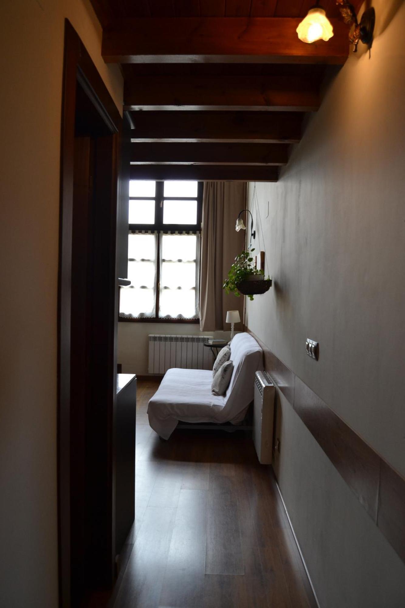 Apartamentos Rurales La Cirigueena Oles ภายนอก รูปภาพ