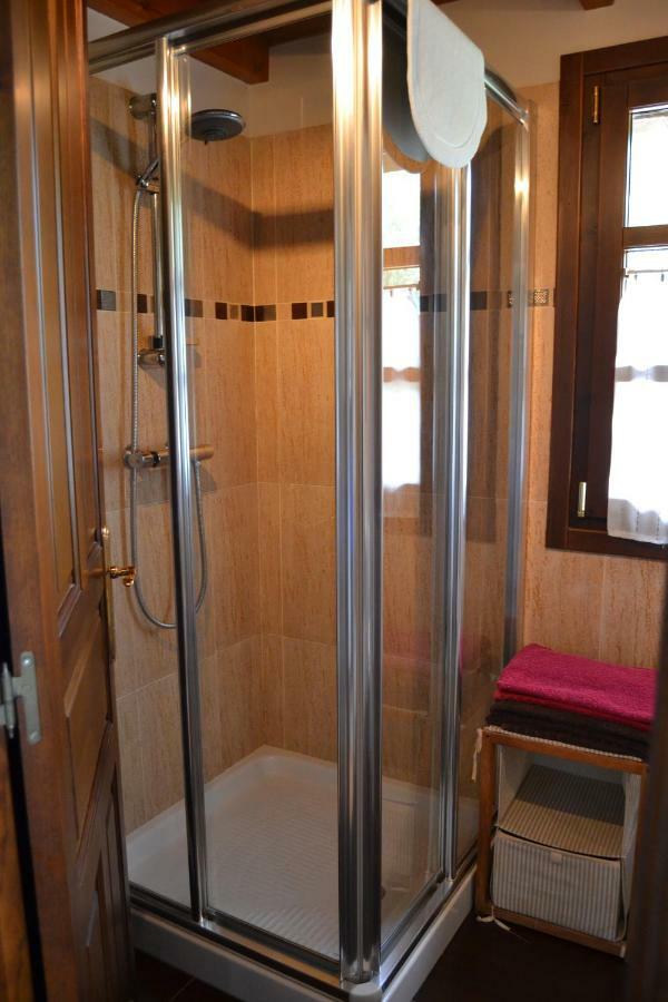 Apartamentos Rurales La Cirigueena Oles ภายนอก รูปภาพ