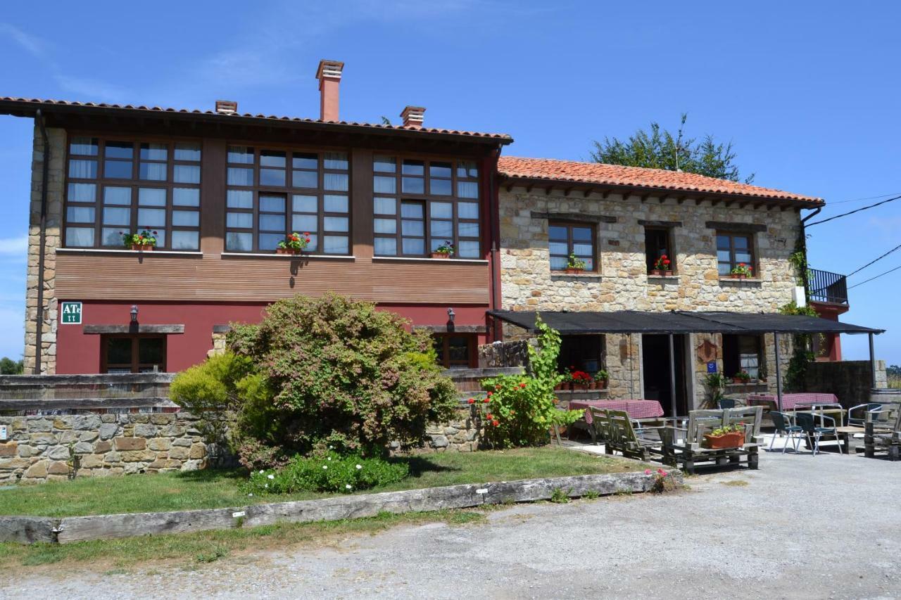 Apartamentos Rurales La Cirigueena Oles ภายนอก รูปภาพ